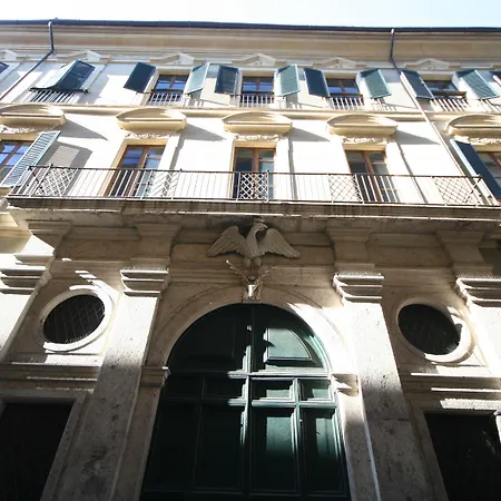 Frühstückspension Palazzo De' Vecchi 4*