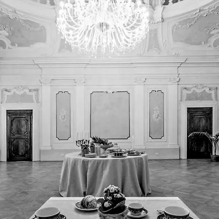 Palazzo De' Vecchi 3* シエーナ