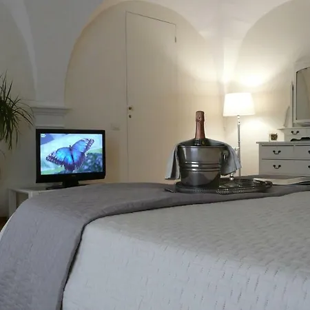 Palazzo De' Vecchi Alojamento de Acomodação e Pequeno-almoço 3*