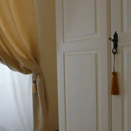 Alojamento de Acomodação e Pequeno-almoço Palazzo De' Vecchi 3*