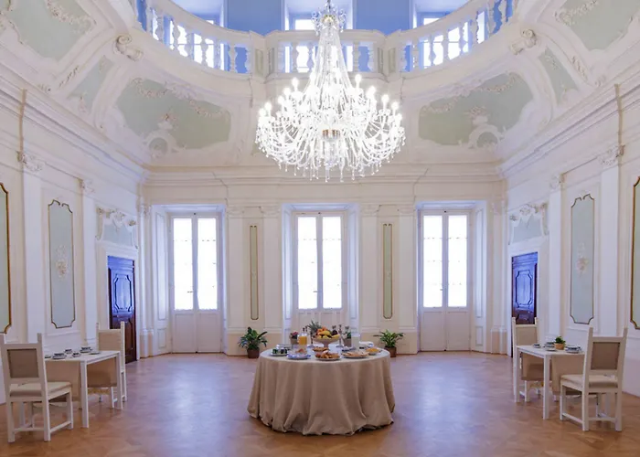 Palazzo De' Vecchi B&B 4*