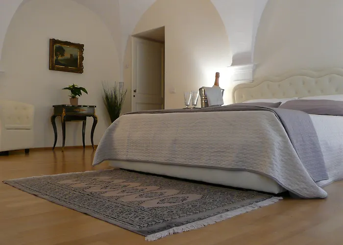 Palazzo De' Vecchi 4* 시에나