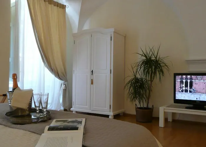 Alojamento de Acomodação e Pequeno-almoço Palazzo De' Vecchi 4*